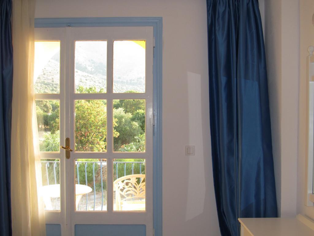 Pedi Beach Hotel Symi Exterior photo