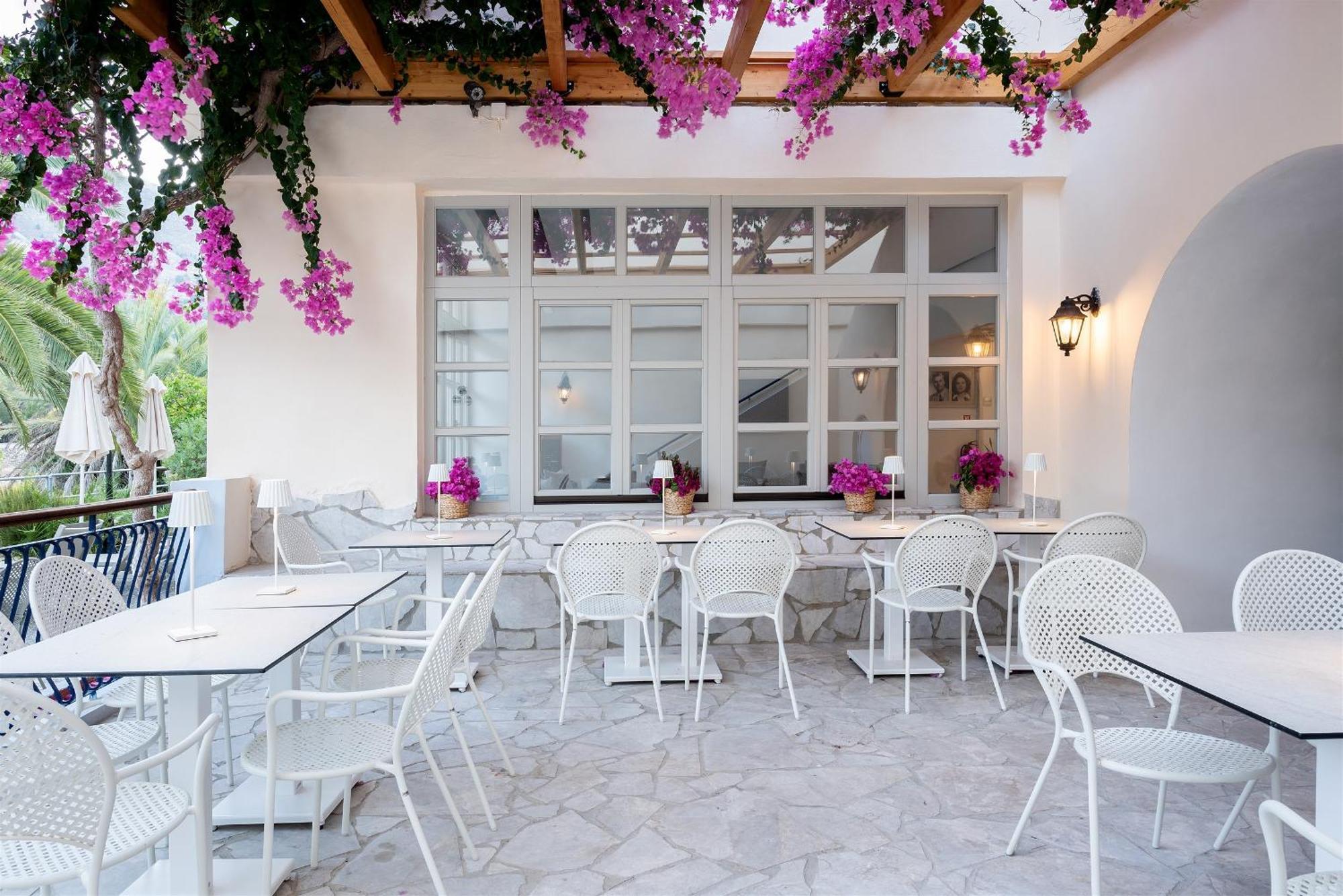 Pedi Beach Hotel Symi Exterior photo